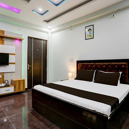 Hotel O Grand Epic Inn ノイダ エクステリア 写真