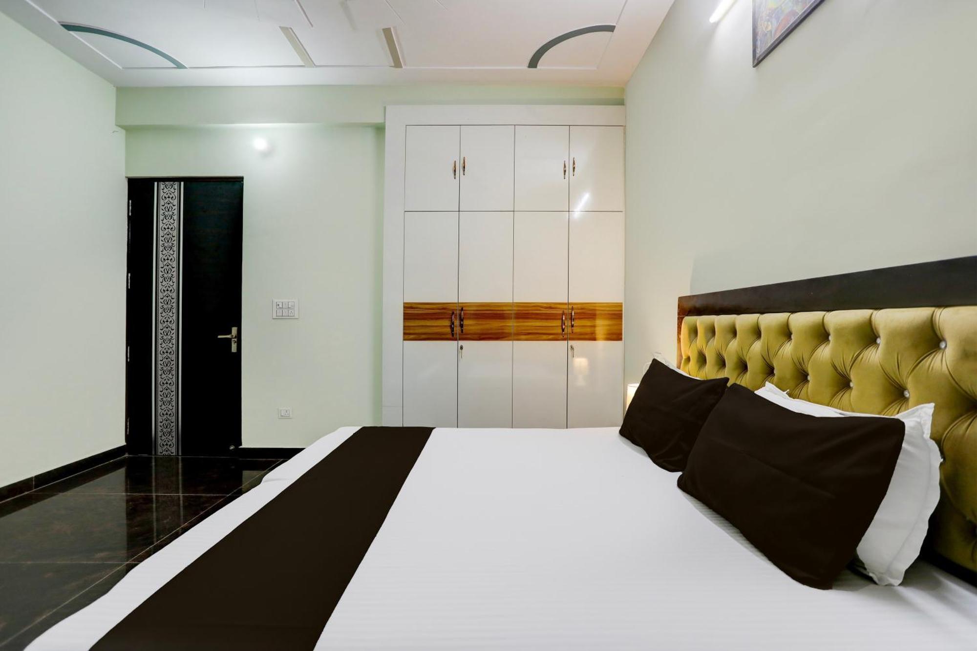 Hotel O Grand Epic Inn ノイダ エクステリア 写真