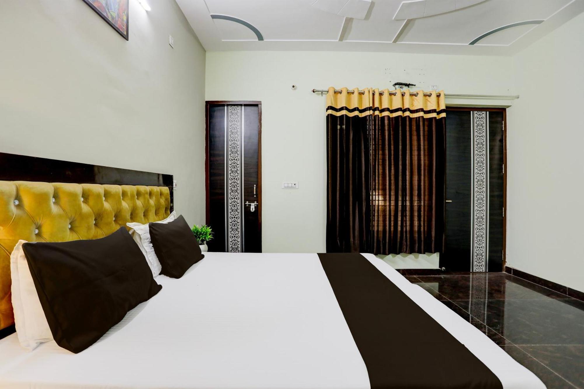 Hotel O Grand Epic Inn ノイダ エクステリア 写真