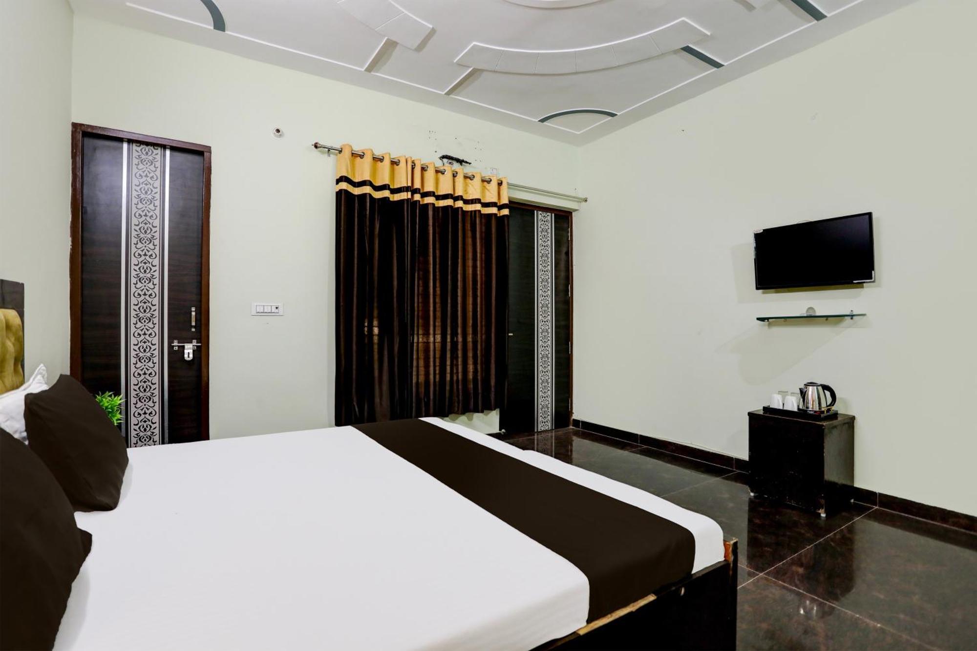 Hotel O Grand Epic Inn ノイダ エクステリア 写真